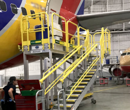 Aviation aft maintenance platforms -